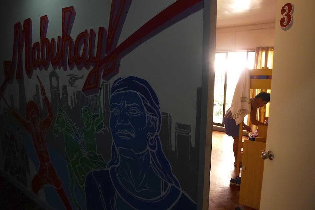 Lokal Hostel Makati City Room photo