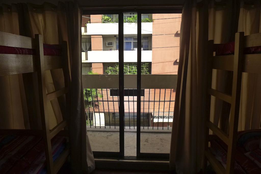 Lokal Hostel Makati City Room photo