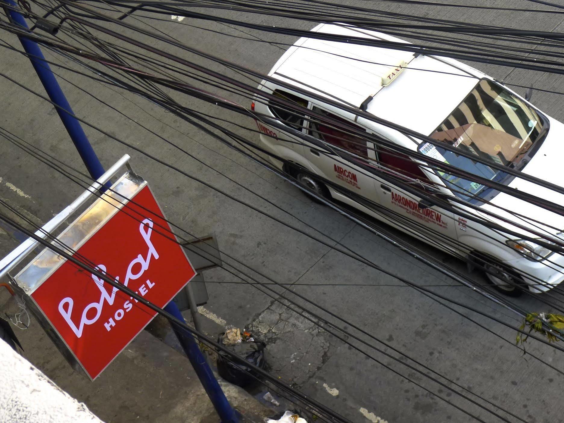 Lokal Hostel Makati City Exterior photo