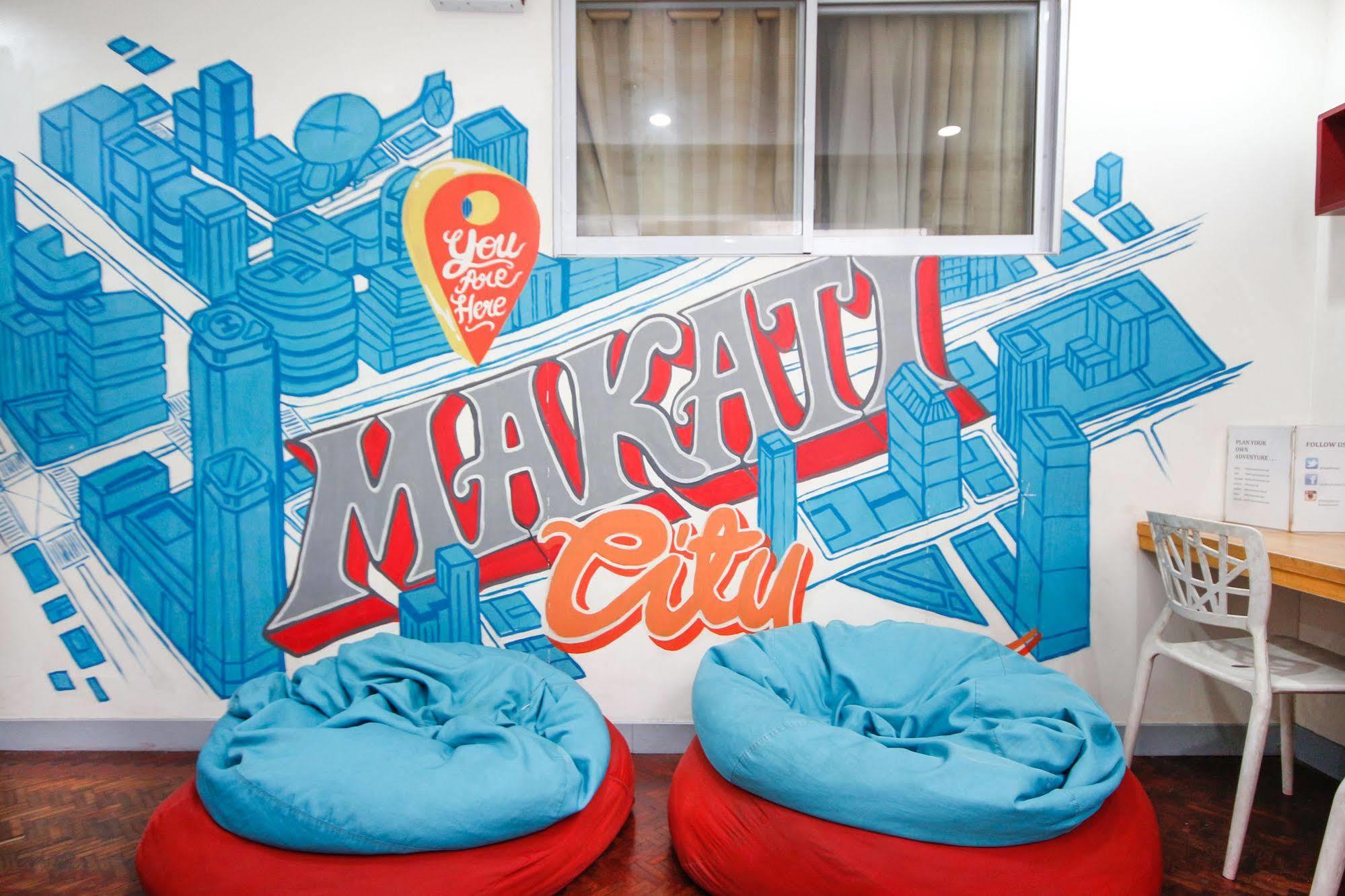 Lokal Hostel Makati City Exterior photo